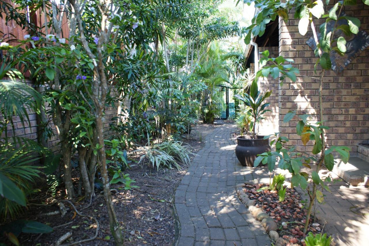 Bhangazi Lodge Bed & Breakfast Saint Lucia Estuary Exteriör bild